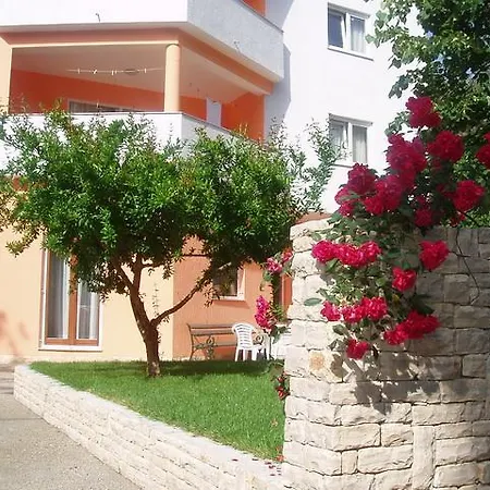 Apartments Karaba Pakoštane Exteriör bild