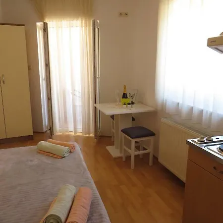 Apartments Karaba Pakoštane Rum bild